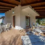 Residenza Gli Ulivi, Privata Con Ampio Giardino E Uliveto