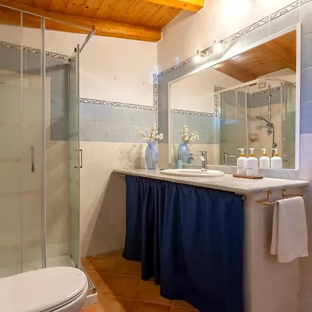 Residenza Gli Ulivi, Privata Con Ampio Giardino E Uliveto Вилла