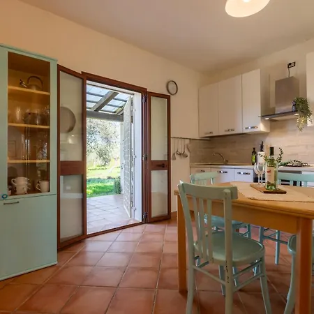 Villa Residenza Gli Ulivi, Privata Con Ampio Giardino E Uliveto