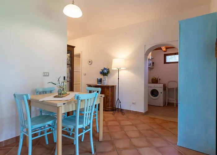Residenza Gli Ulivi, Privata Con Ampio Giardino E Uliveto