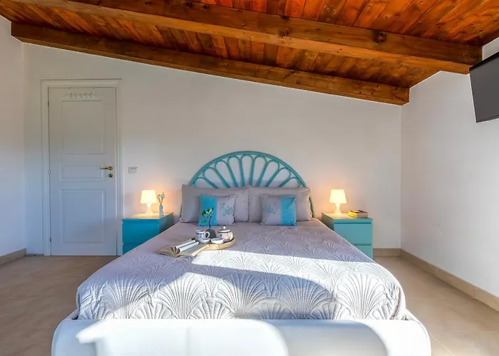 Residenza Gli Ulivi, Privata Con Ampio Giardino E Uliveto *