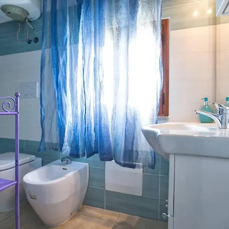 Residenza Gli Ulivi, Privata Con Ampio Giardino E Uliveto *